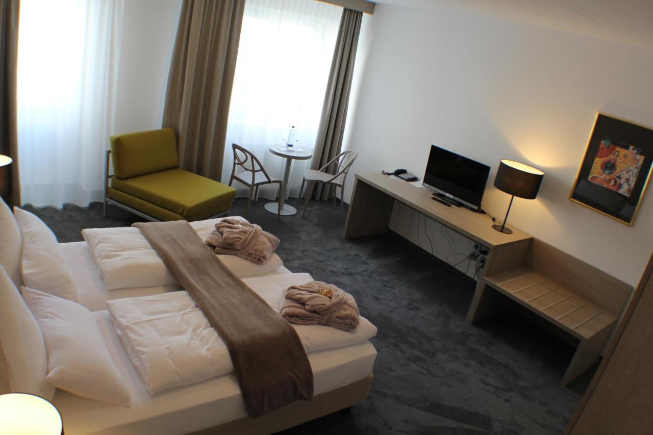 Garni Hotel Schmaus Viechtach Kültér fotó