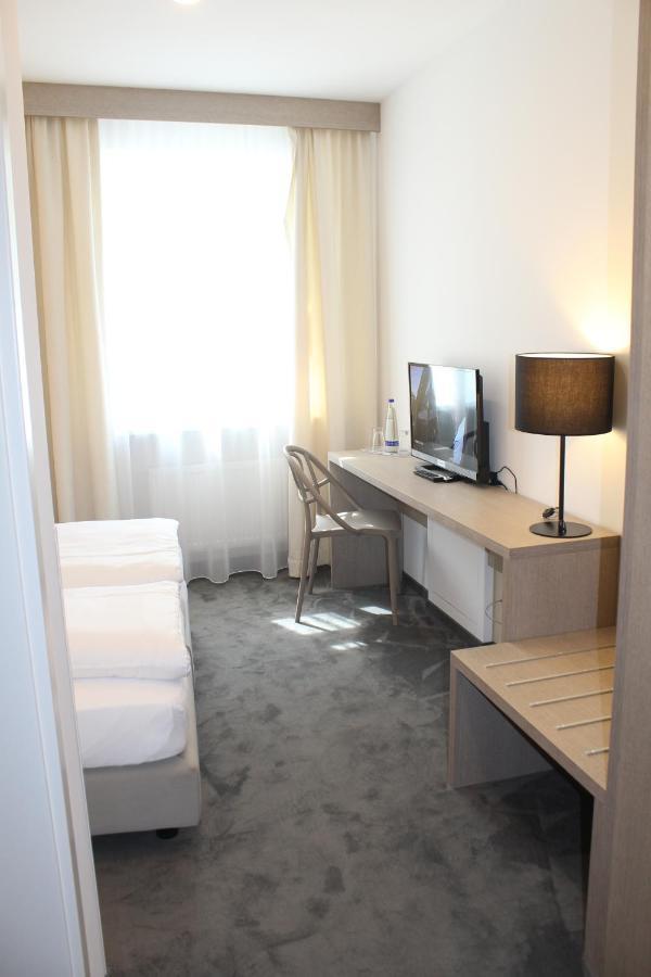 Garni Hotel Schmaus Viechtach Kültér fotó